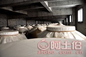【高度纯粮简装瓶自酿足年窖藏白酒】,价格,厂家,供应商,白酒,田莉 - 个体经营 - 产品库